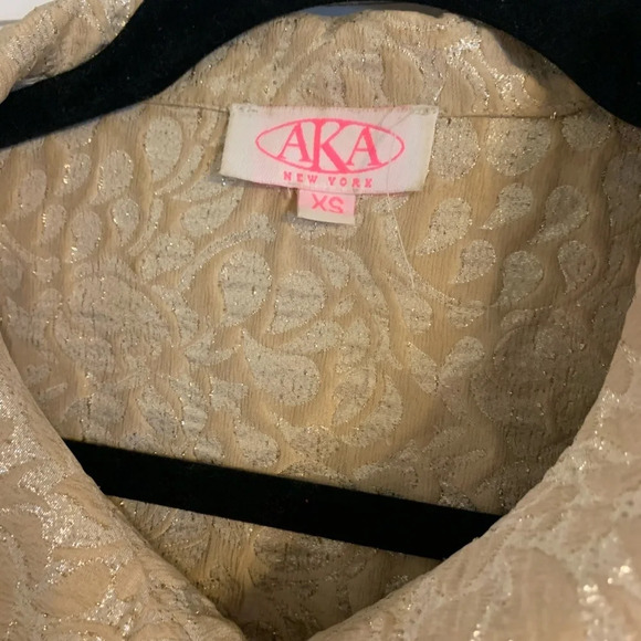 AKA New York Blazer - Picture 3 of 3